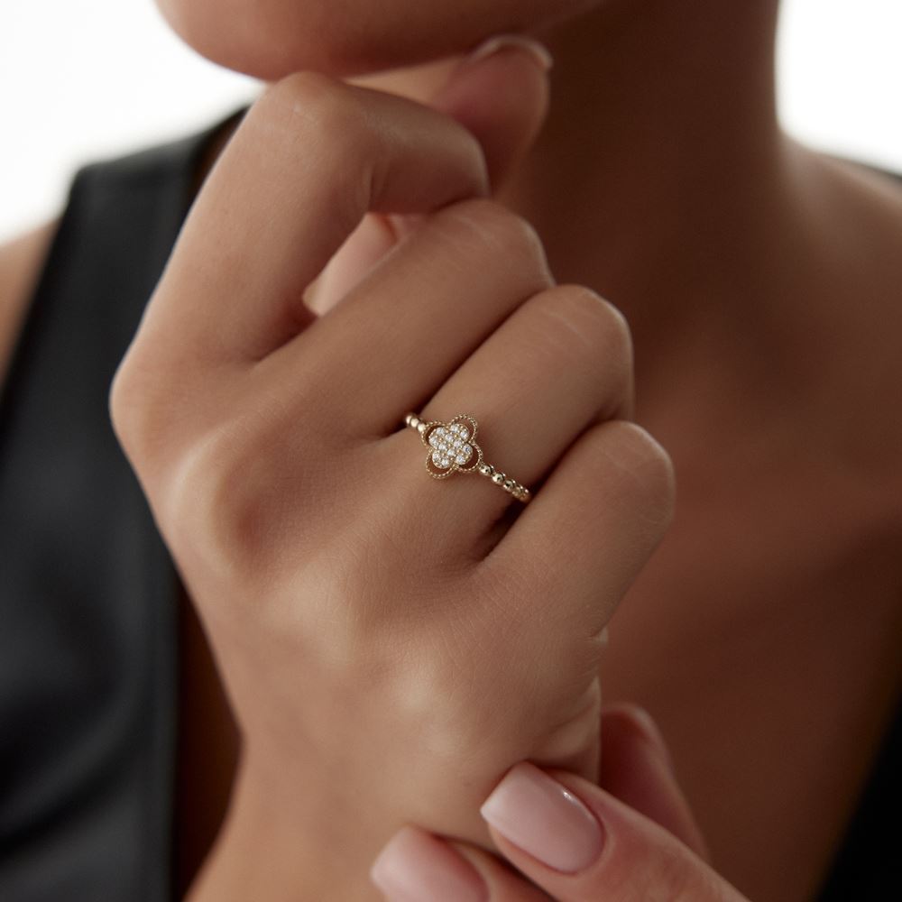 Yonca Taşlı Yüzük