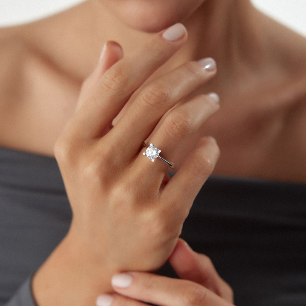 Altın Tektaş Yüzük