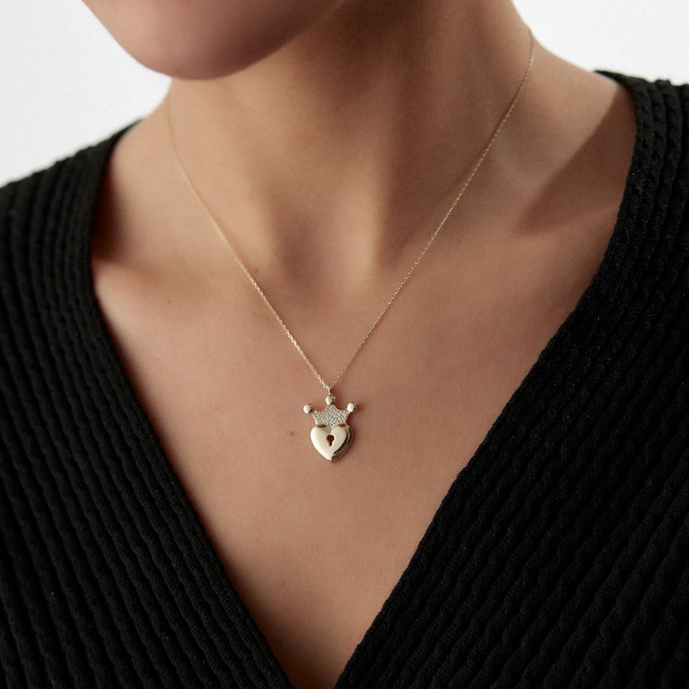 Kalp Kilitli Taç Kolye