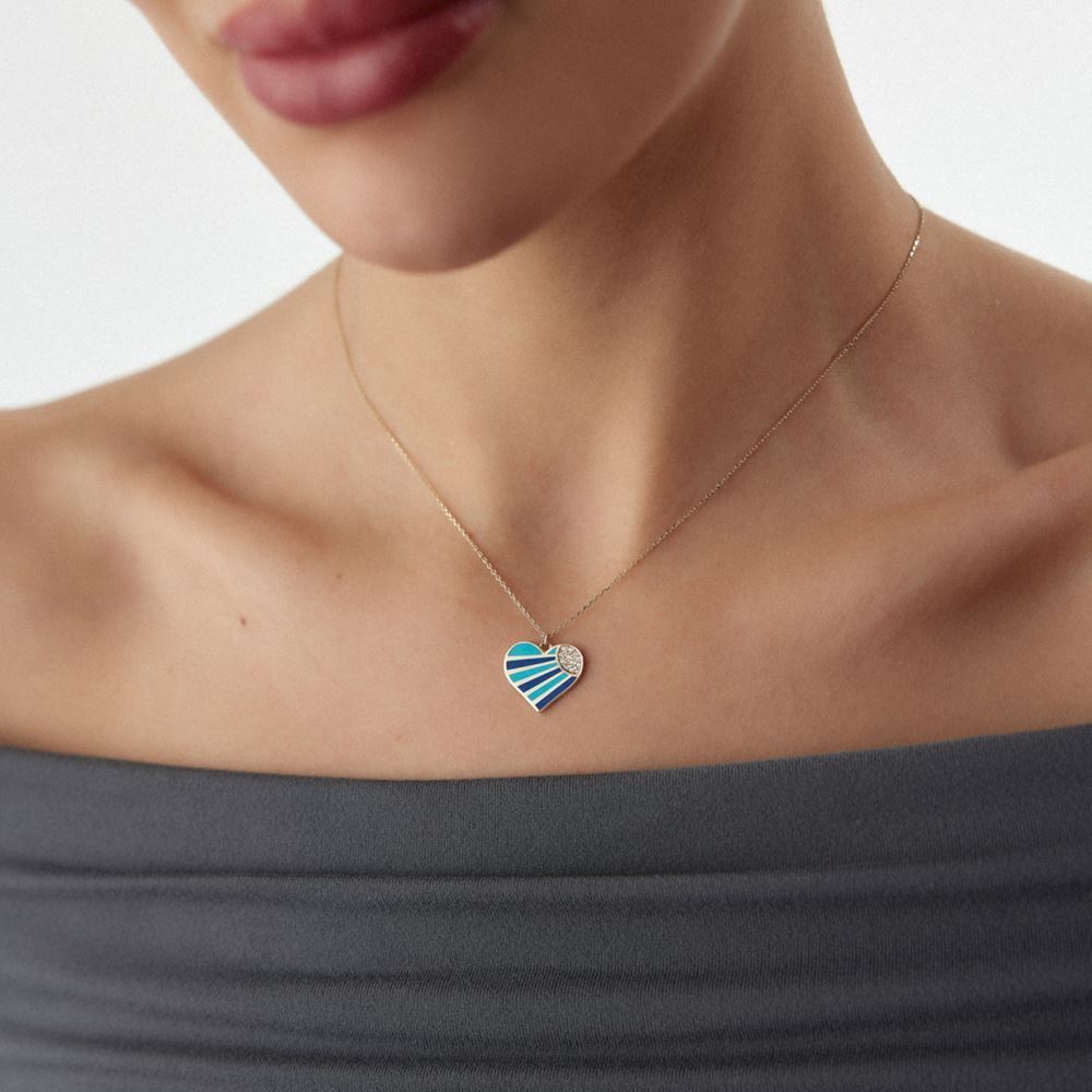 Kalp Mineli Taşlı Kolye