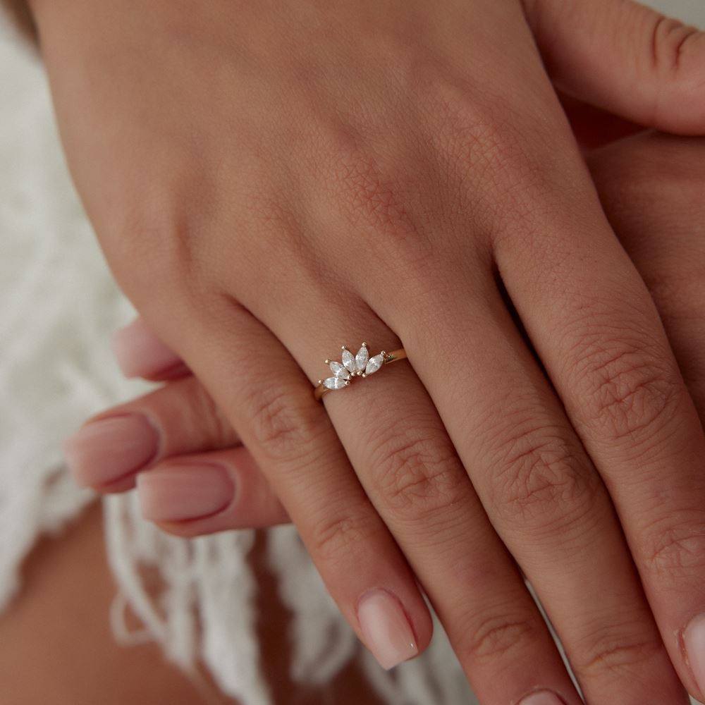 Damla Taşlı Tasarım Yüzük